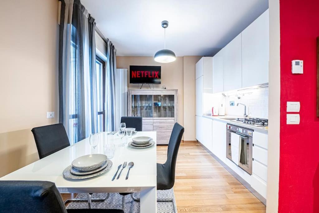 Leopolda Apartment Free Wi-Fi Firenze Bagian luar foto