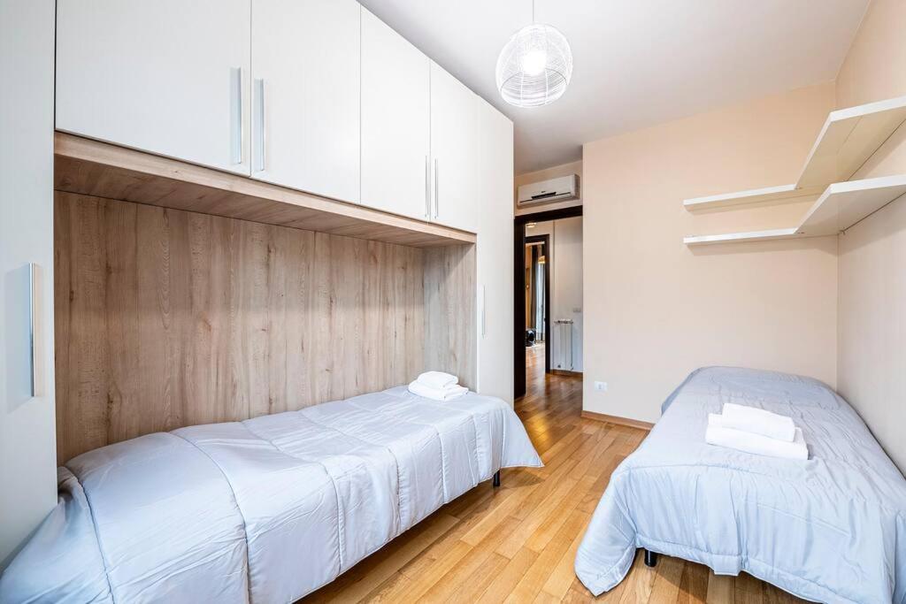 Leopolda Apartment Free Wi-Fi Firenze Bagian luar foto